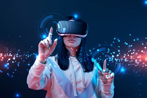 Exploring the World of VR: Key Benefits and Applications